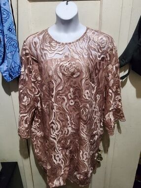 Women's Embroidered Rose-Pattern Blouse in Dusty Rose Size 4X